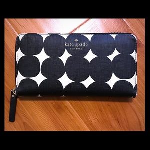 Kate Spade polka dot wallet